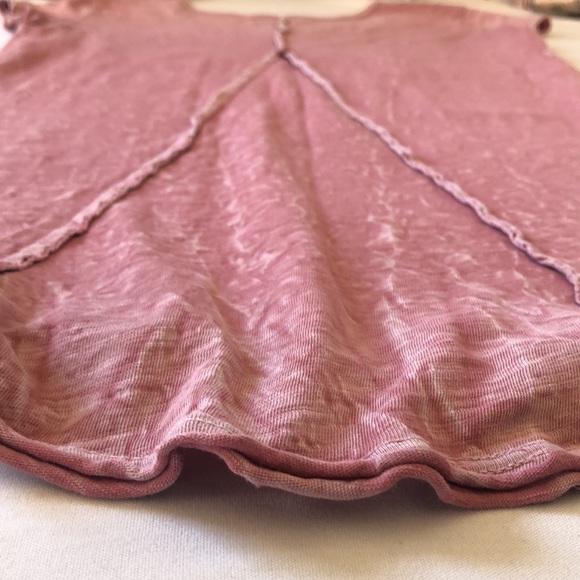 Muted rose colored fleur de lis tunic - Picture 7 of 12
